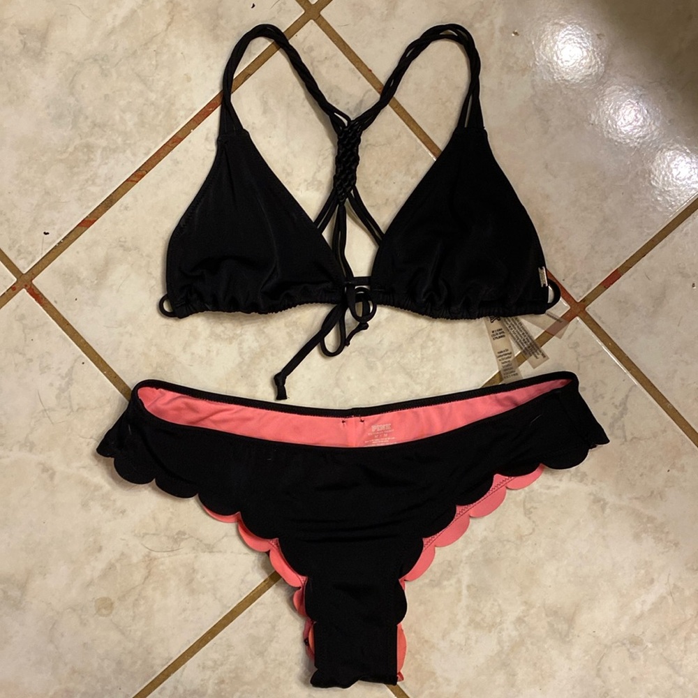 V.S. pink matching swim. Size medium. Cute AF